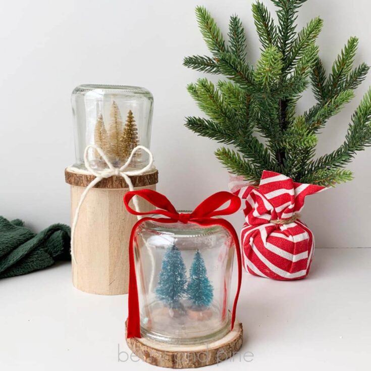 Christmas Oui Jar Snow Globe - Berry and Pine